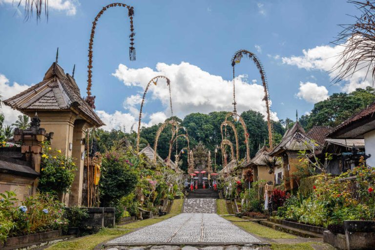 Pengalaman Desa Bali: Liburan Keluarga Budaya dengan Pengasuh di Bali - Gambar 2