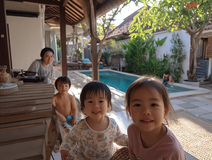 Pool safety in Indonesia 2026 – Professional pool fence installation, stair gates, and child-proof door locks for private villas.