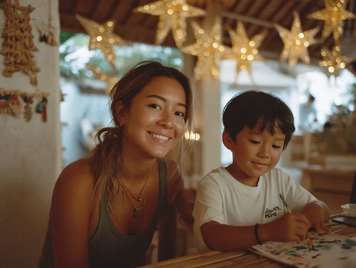 Holiday Displays in Indonesia 2026 – Bamboo star ornaments and warm fairy lights in styled villa gardens