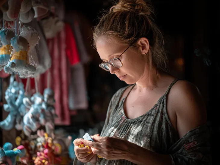 Vetting Baby Products in Bali 2026 – Checking SNI labels, identifying natural dyes, and avoiding small parts hazards