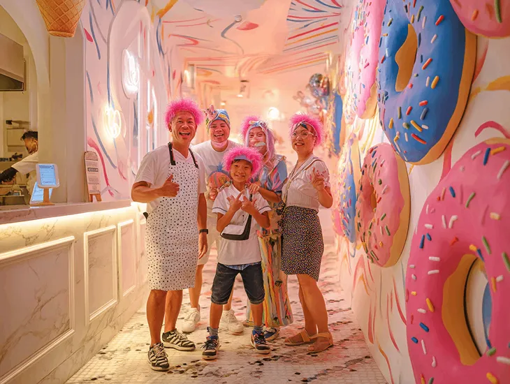 Sitter in Bali 2026 – Professional childcare assistance, toddler supervision in photo zones, and travel support for families in Indonesia.