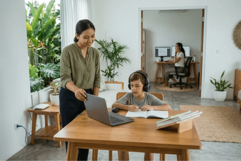 Private and Online Classes in Bali 2026 – Children are engaging in digital learning and home tutoring with a babysitter in Bali.