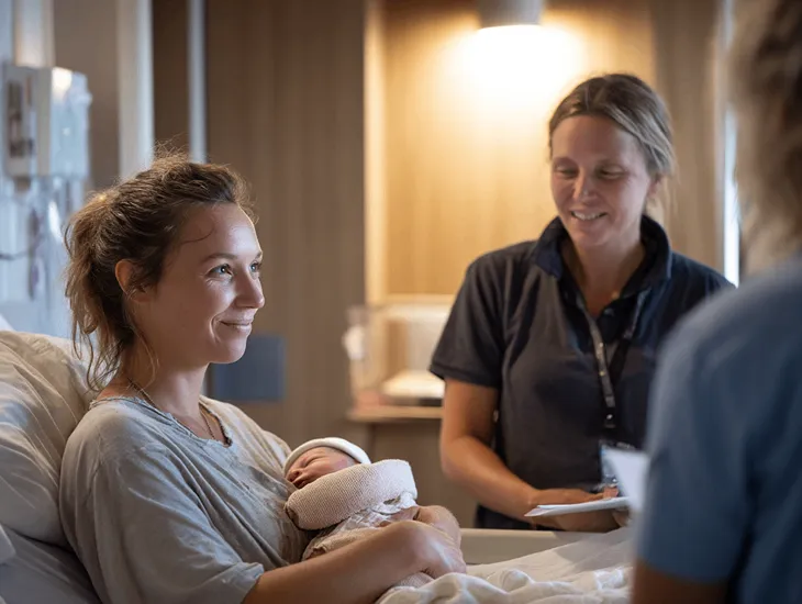 Expat Birth Plans 2026 – Legal maternity rights, navigating hospital protocols, and ensuring exclusive breastfeeding support in Indonesia.