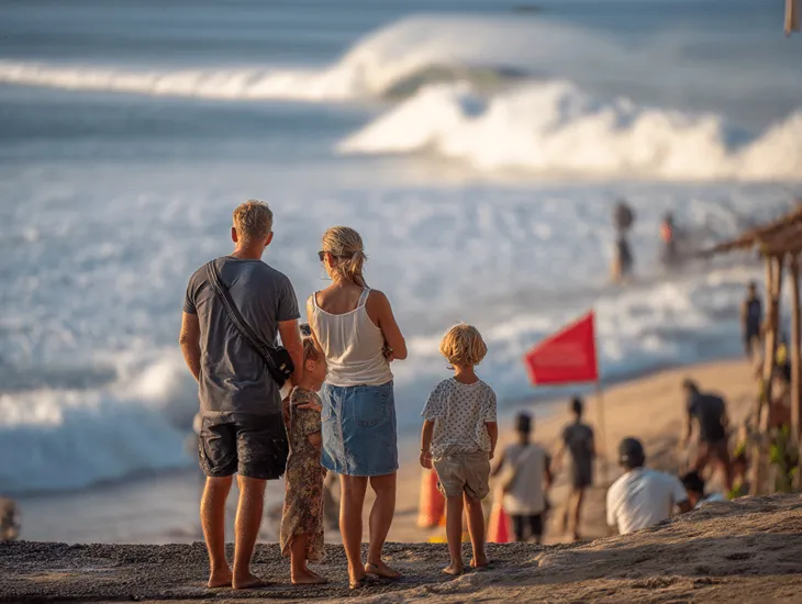 Dreamland Beach 2026 – Ocean safety guide for identifying rip currents and managing undertow risks for children