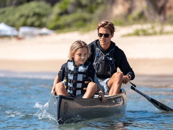 Babysitter in Bali 2026 – Shoreline supervision, hydration management, and age appropriate beach games for kids in Indonesia